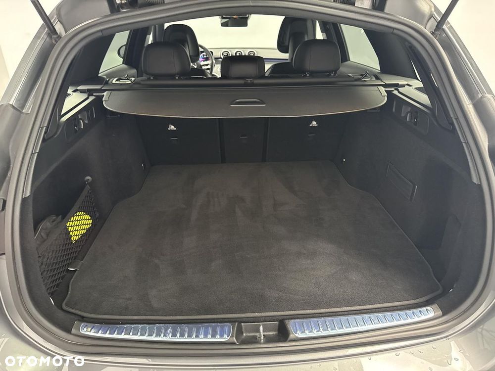 Mercedes-Benz Klasa C 220 d mHEV 4-Matic AMG - 24