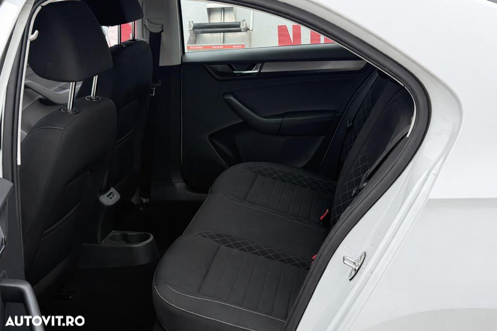 Skoda RAPID 1.0 TSI Style - 9