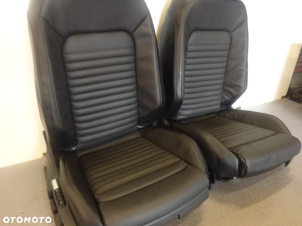 fotele kanapa boczki skora Sedan VW Passat B8 FL UK czesci - 2