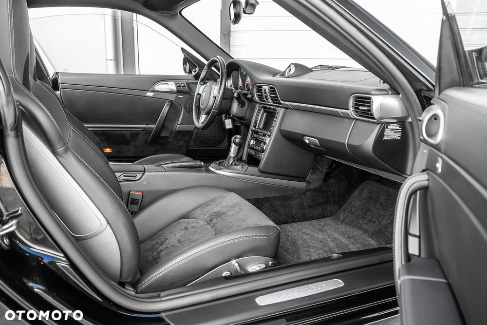 Porsche 911 Turbo - 20