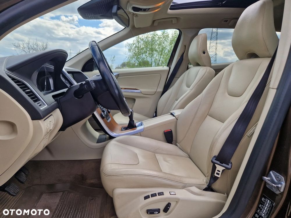 Volvo XC 60 D4 Drive-E Summum - 6