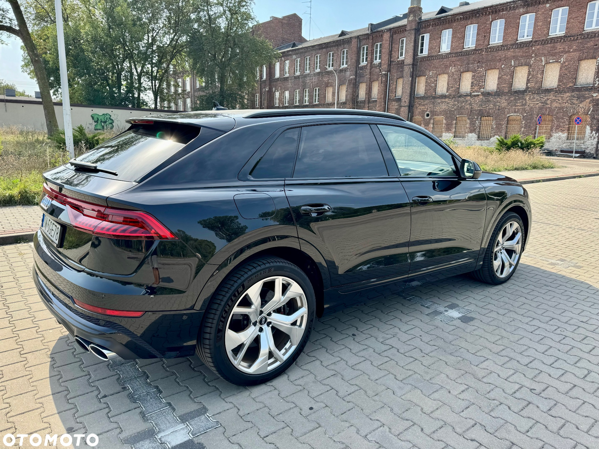 Audi SQ8 - 8