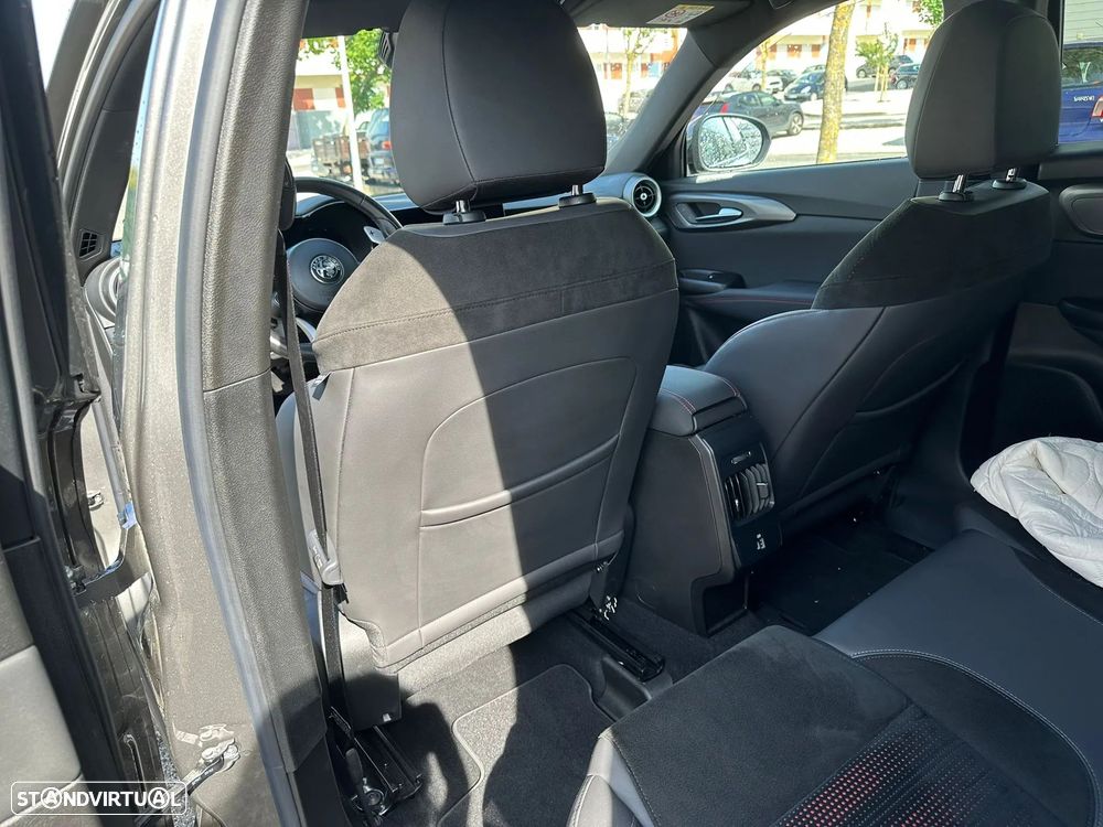 Alfa Romeo Tonale 1.5 Hybrid Edizione Speciale - 4