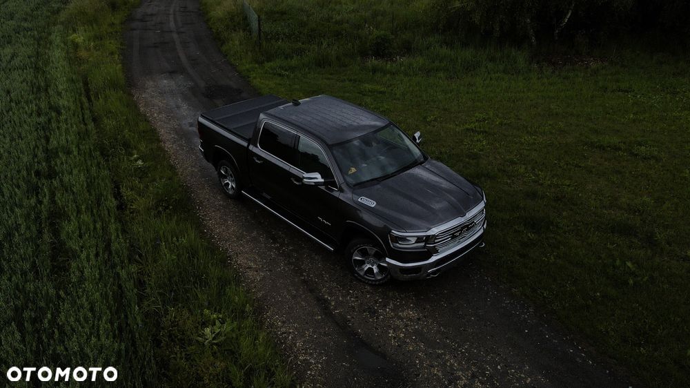 RAM 1500 5.7 Crew Cab Longbed Laramie Chrome - 2