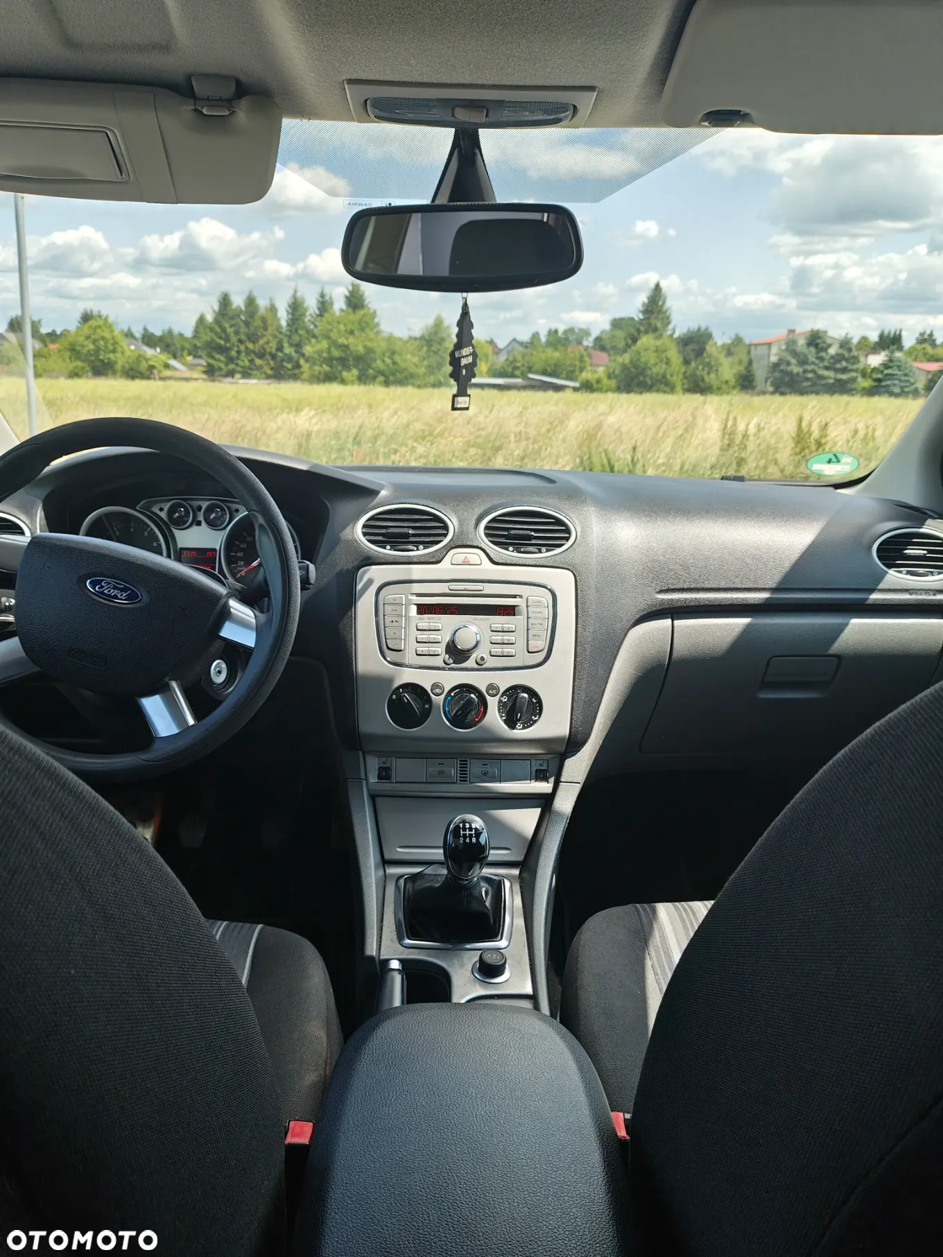 Ford Focus 1.4 16V Fun X - 19