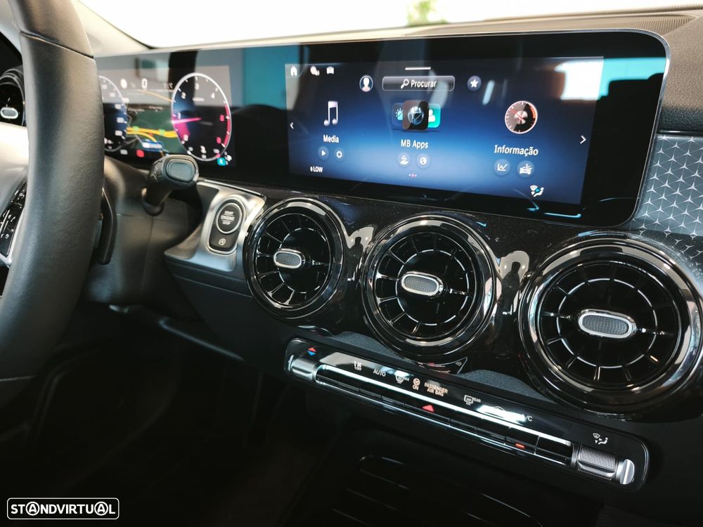 Mercedes-Benz GLB 180 d Progressive - 36