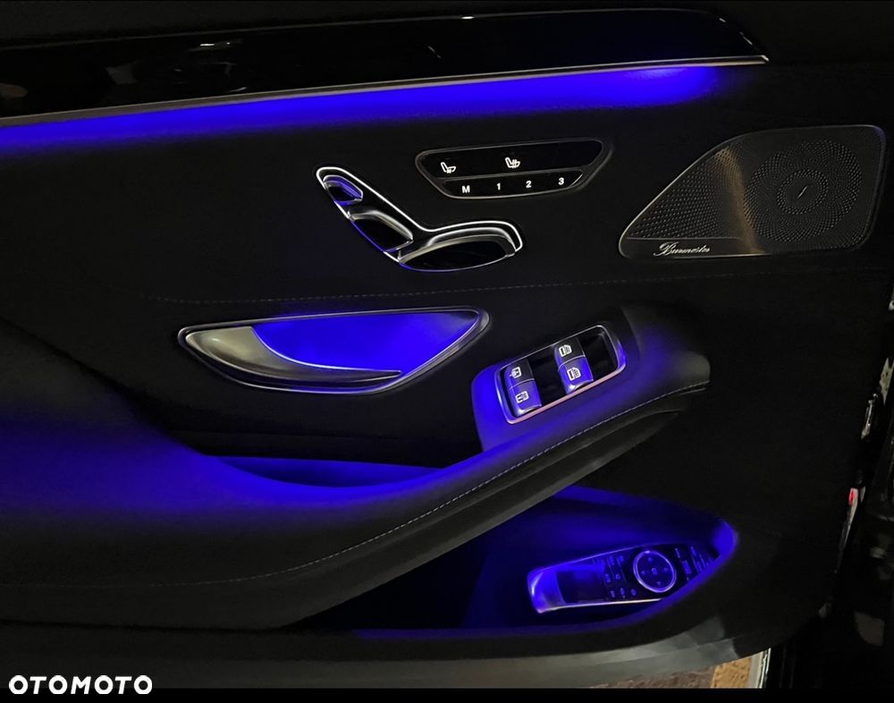Mercedes-Benz Klasa S 560 4-Matic L 9G-TRONIC - 35