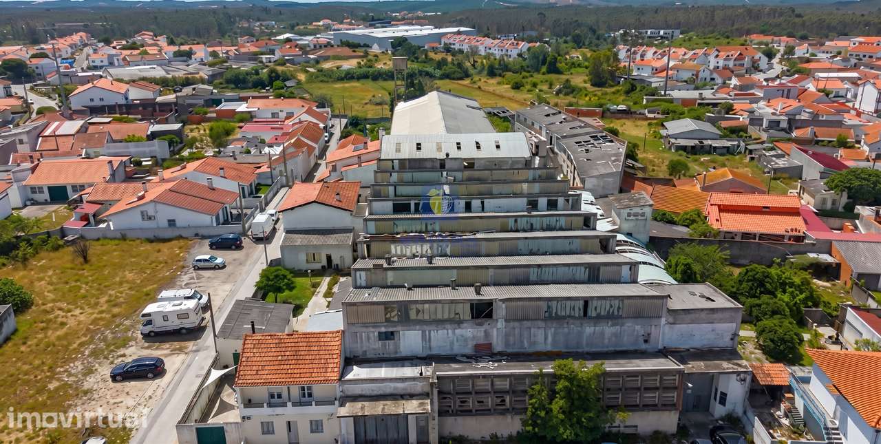 Armazém industrial com 4.107m2 de área e 7.300m2 de terreno, Marinha G - Grande imagem: 4/31