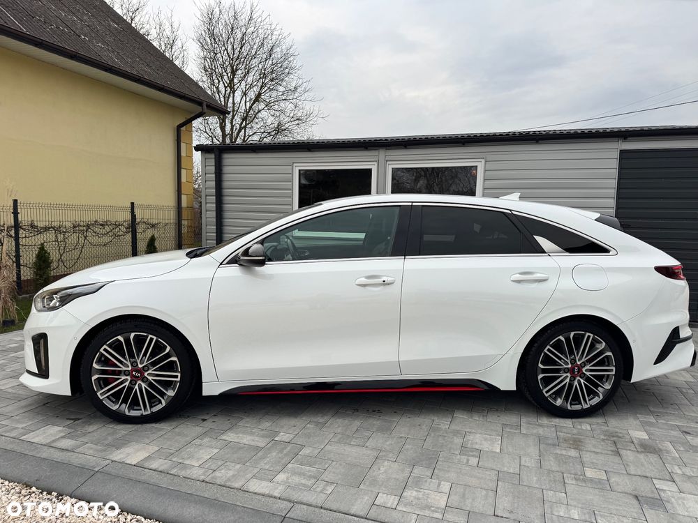 Kia ProCeed 1.6 T-GDI GT - 11