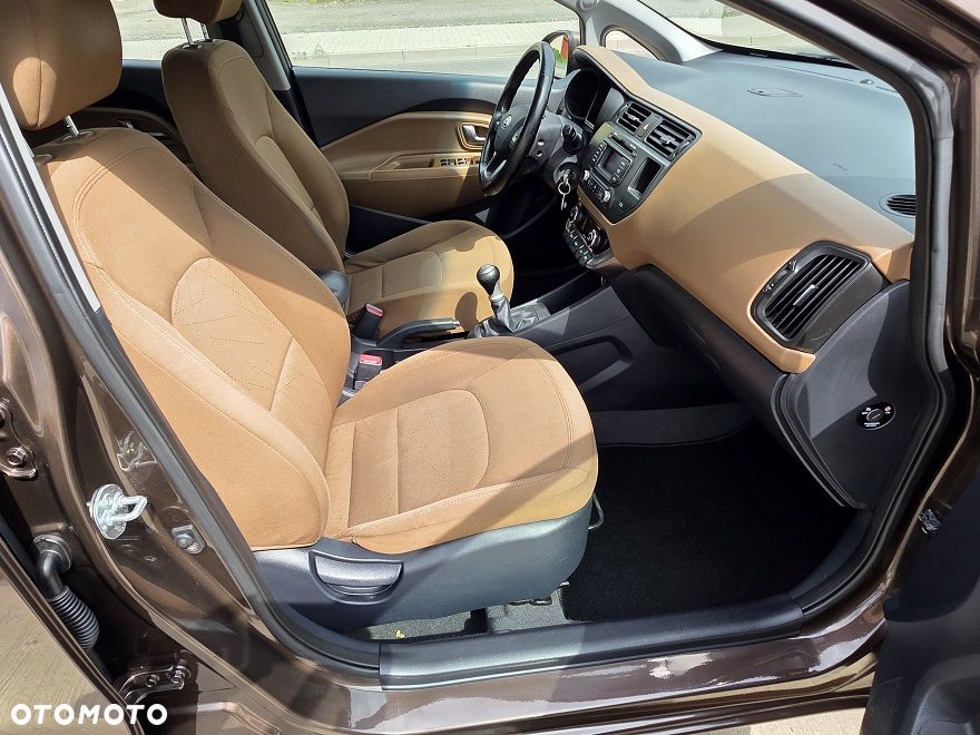 Kia Rio 1.2 Dream Team Edition - 18