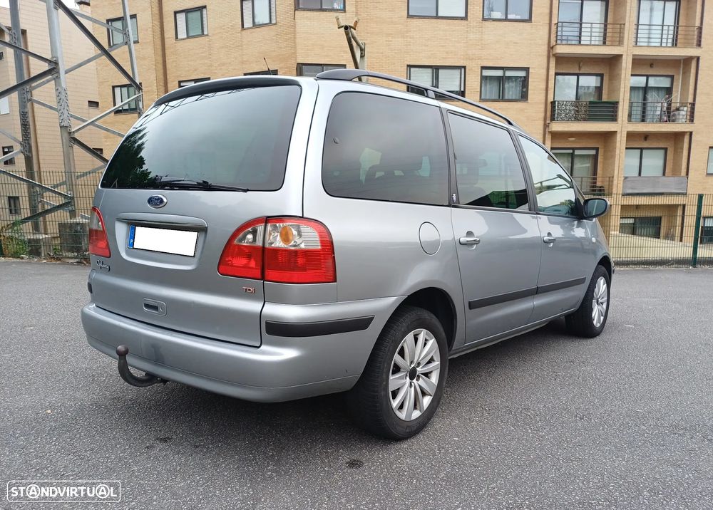 Ford Galaxy TDI Ghia - 14