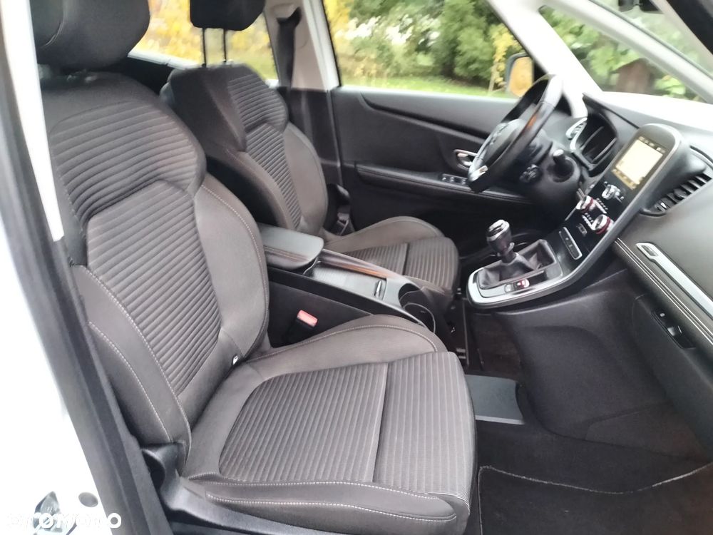 Renault Scenic ENERGY TCe 130 INTENS - 18