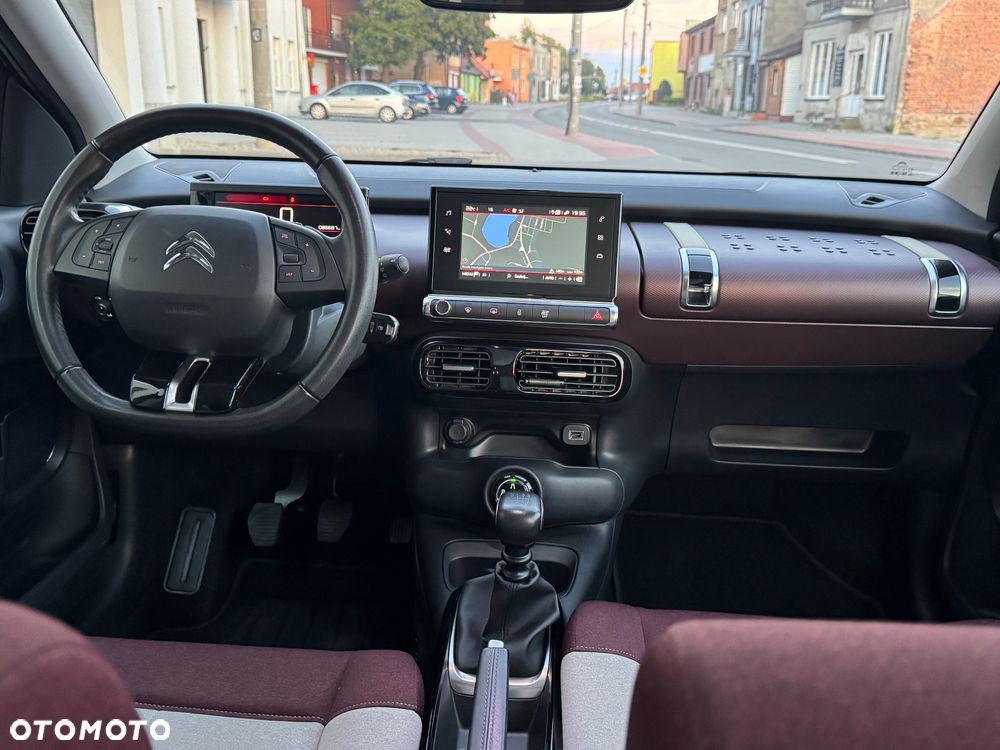 Citroën C4 Cactus 1.2 PureTech Shine S&S - 31