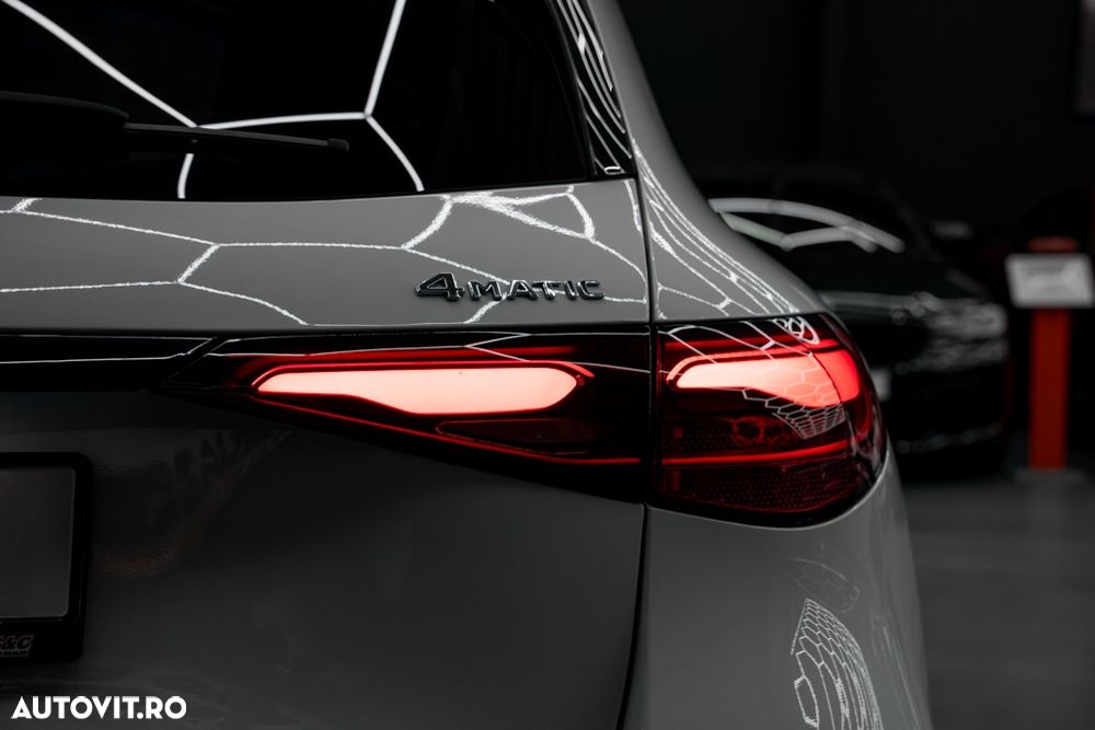 Mercedes-Benz GLC 220 d 4Matic 9G-TRONIC AMG Line Advanced - 5