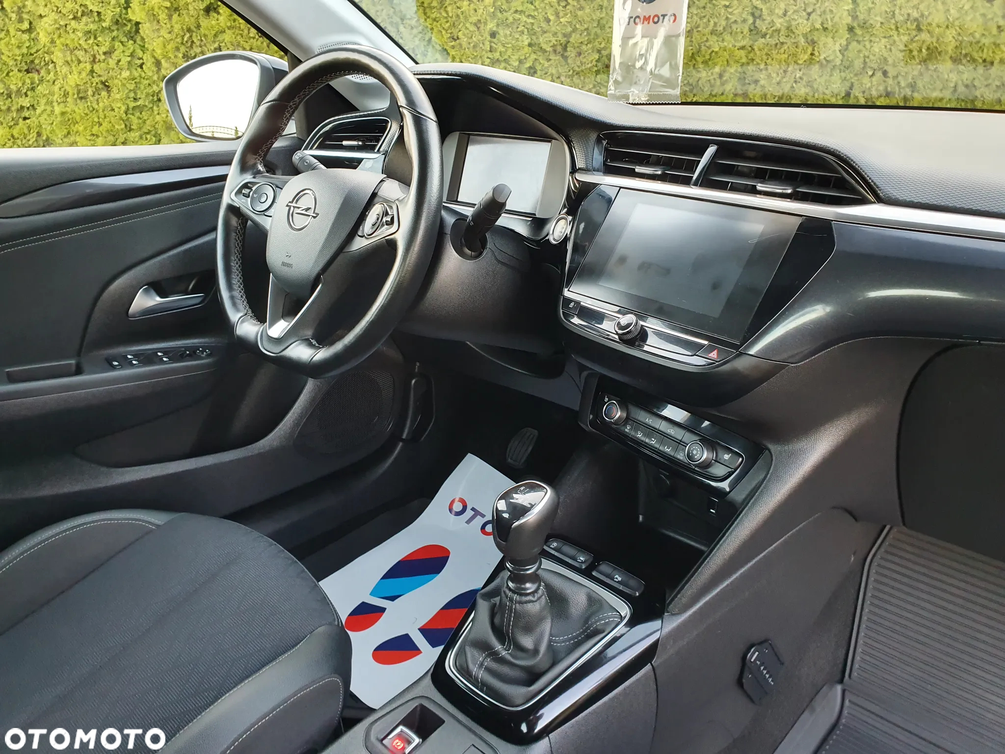 Opel Corsa 1.2 Business S&S - 19