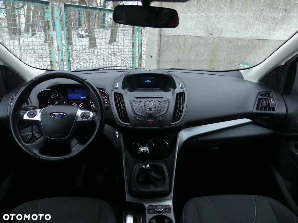 Ford Kuga 2.0 TDCi 4x4 Trend - 4