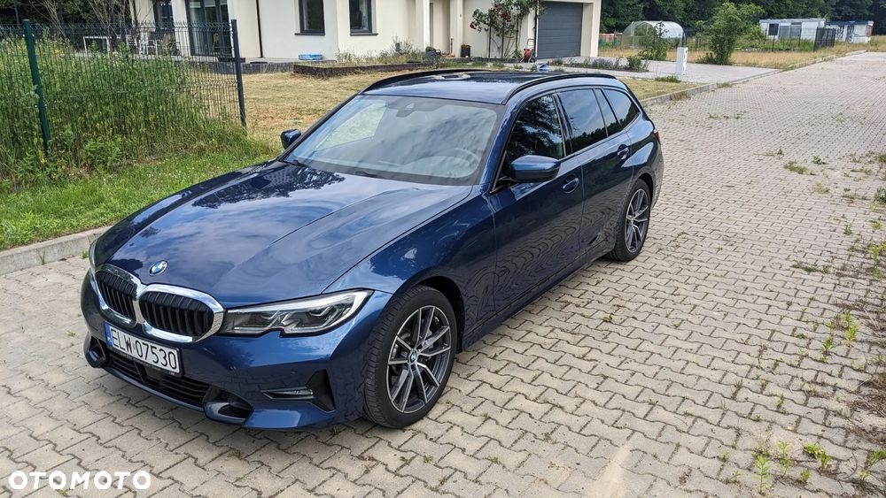 BMW Seria 3 330i xDrive Sport Line - 3