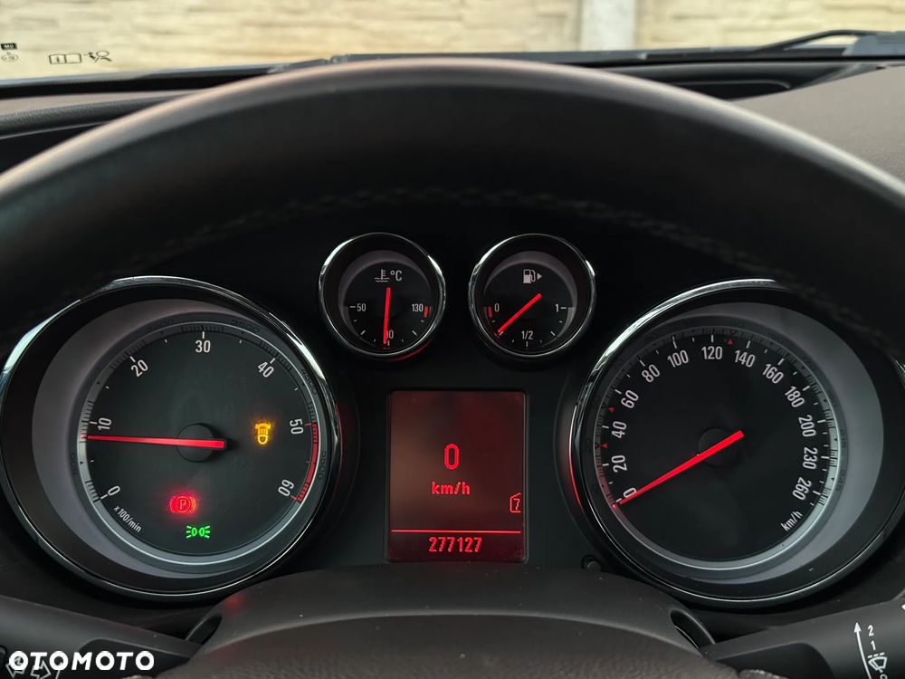 Opel Insignia 2.0 CDTI Sport - 26