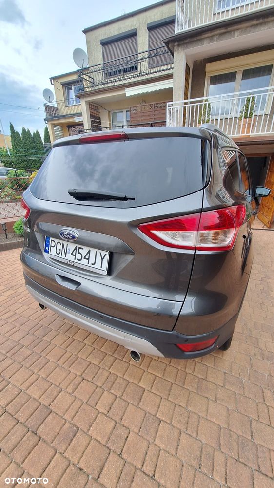 Ford Kuga 2.0 TDCi 2x4 Trend - 4