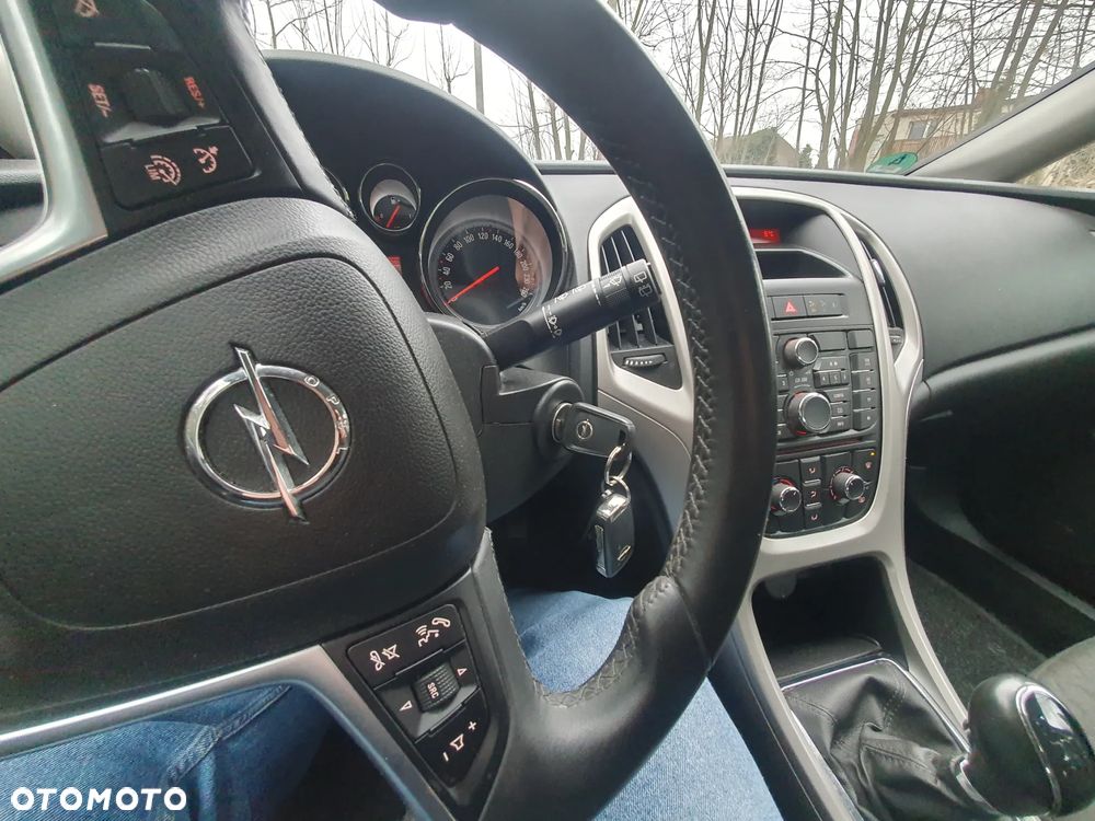 Opel Astra 1.7 CDTI DPF Cosmo - 16