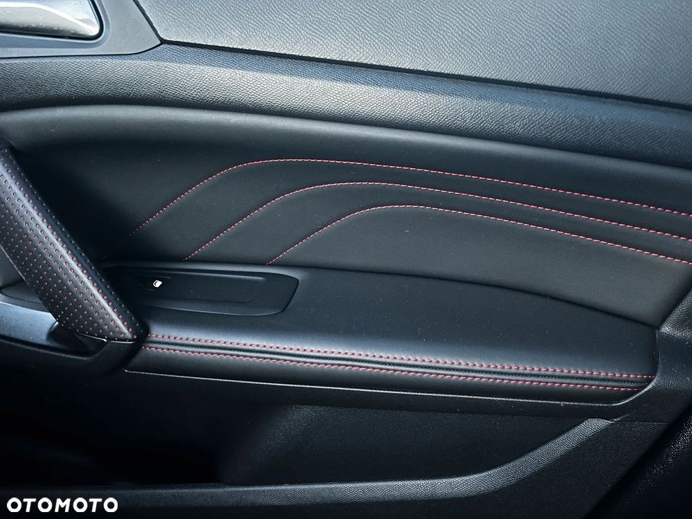 Peugeot 308 1.2 PureTech GPF GT Pack S&S EAT8 - 33