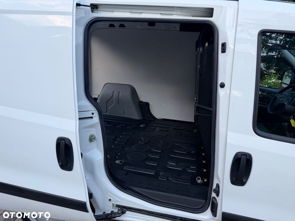 Opel Combo - 15