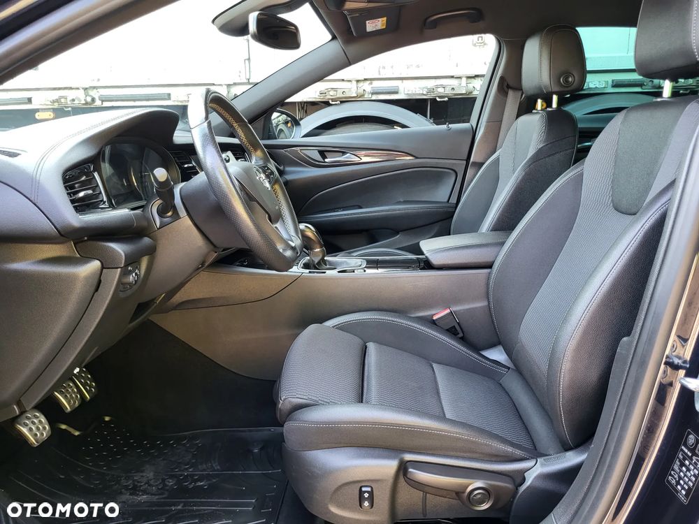Opel Insignia 1.6 Innovation - 16