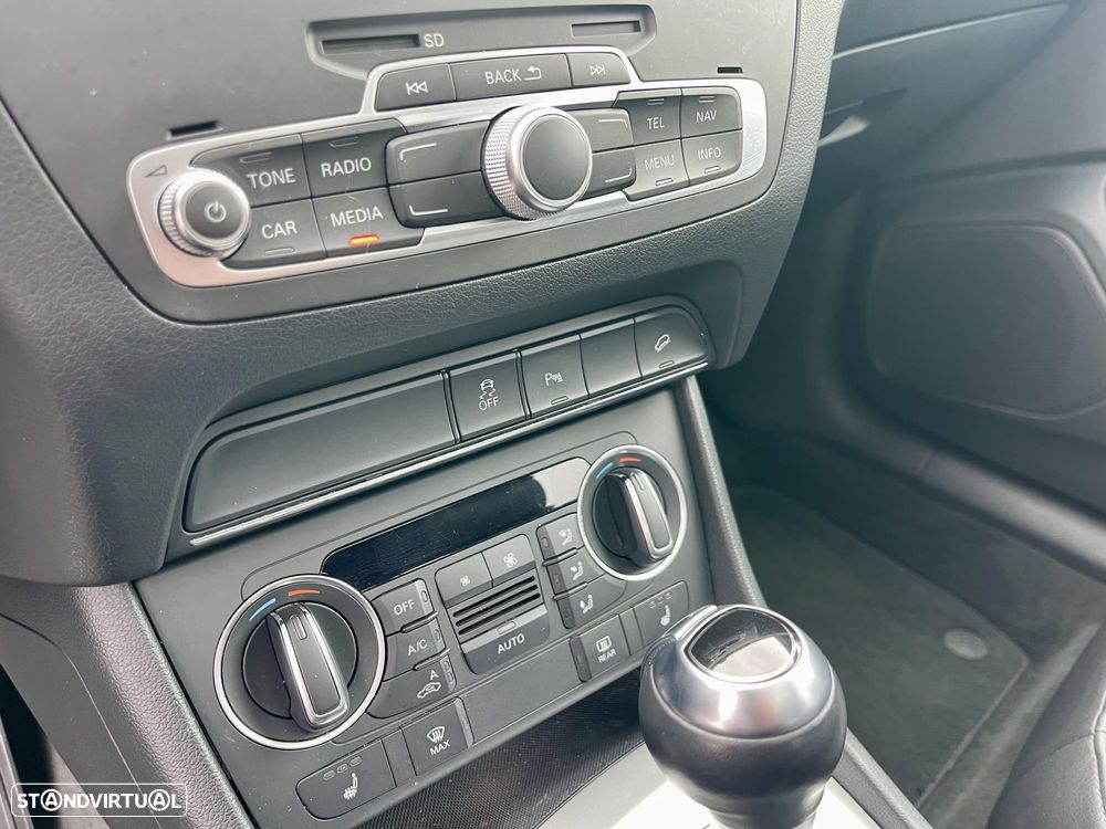 Audi Q3 2.0 TFSI quattro S tronic design - 16