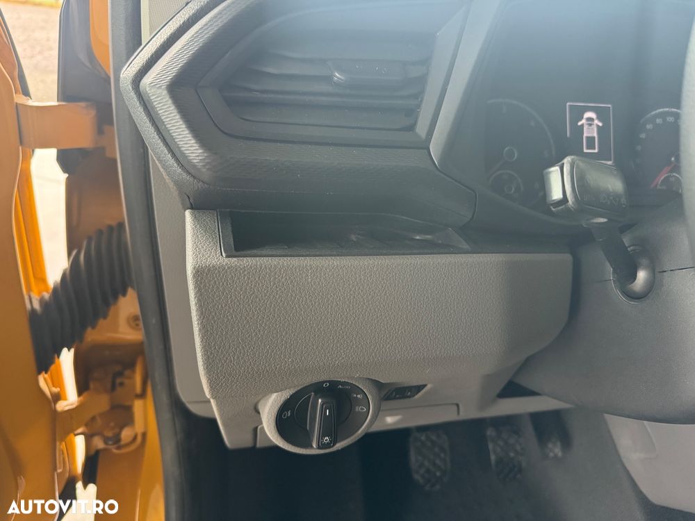 Volkswagen Transporter Doka T6.1 - 18