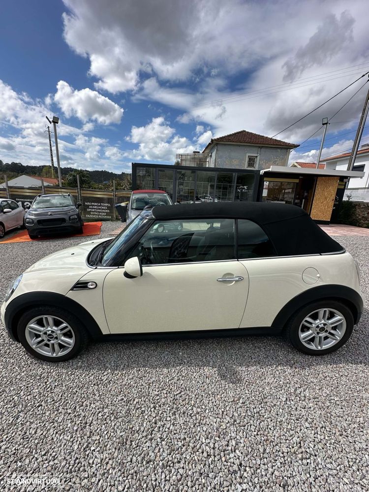 MINI Cabrio Cooper Auto - 9