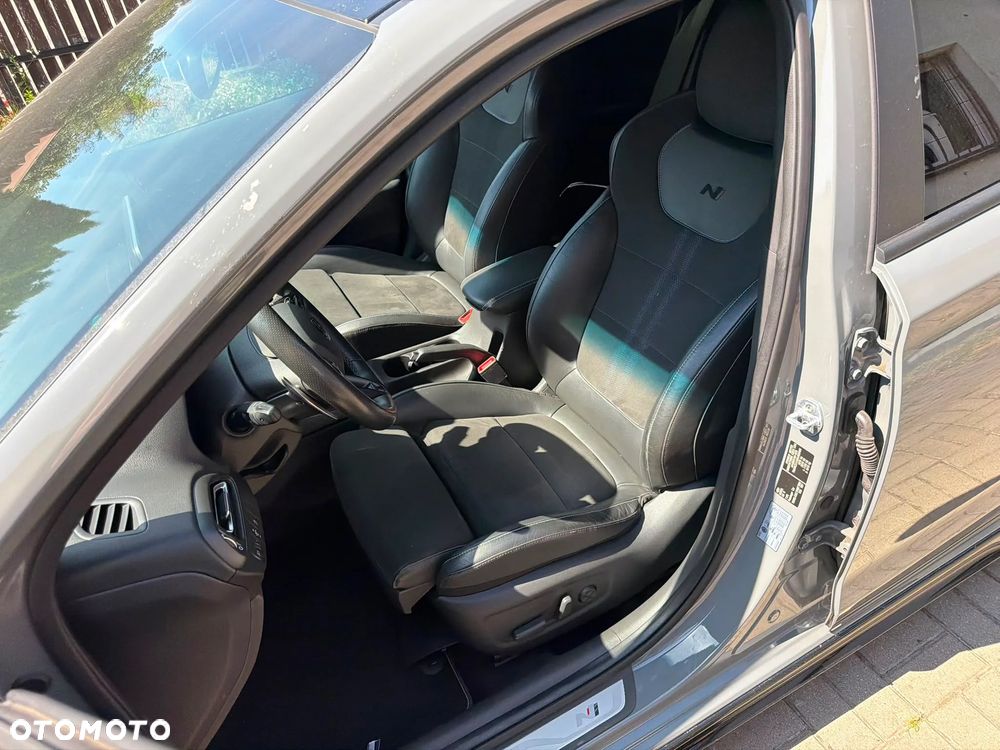 Hyundai i30 N 2.0 T-GDI Performance DCT - 17