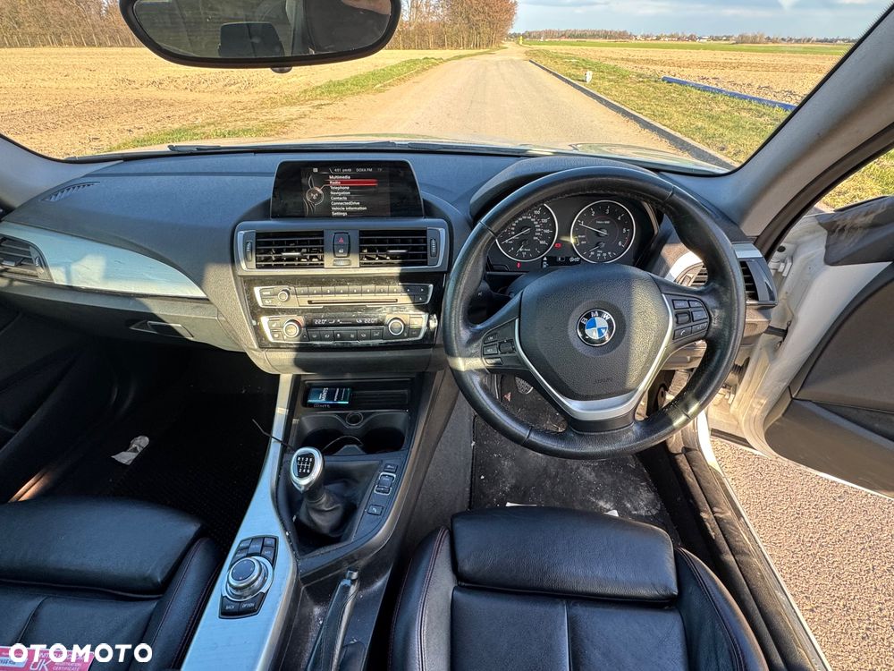 BMW Seria 2 218d Sport Line - 9