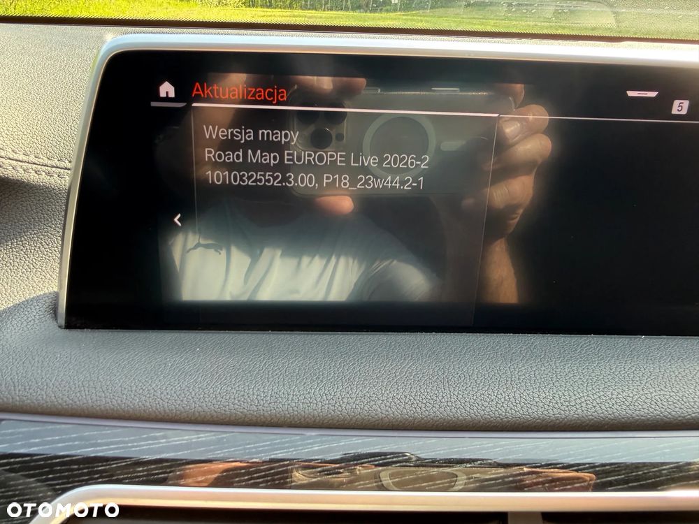 BMW Seria 7 750Li xDrive sport - 24