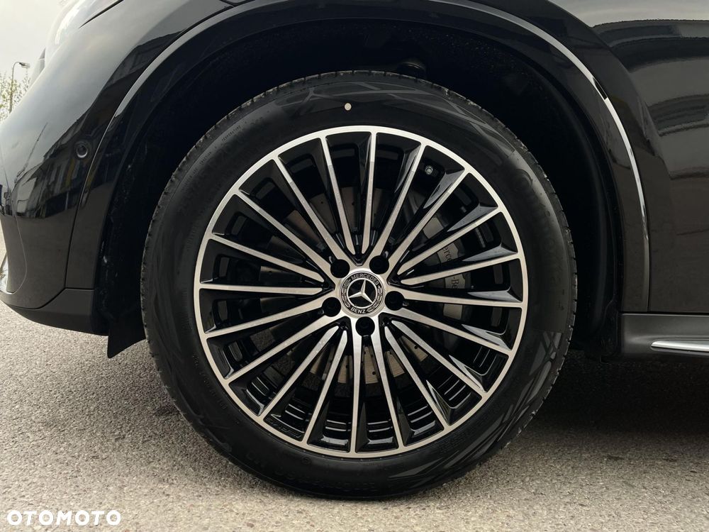 Mercedes-Benz GLC - 28