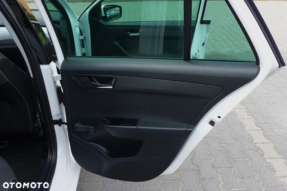 Skoda Fabia 1.0 TSI Active - 25