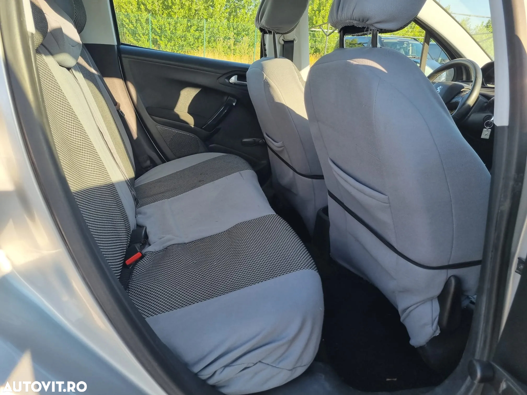 Peugeot 208 1.2 L PureTech Access - 28