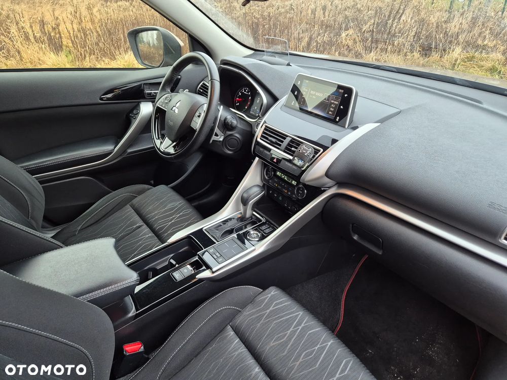 Mitsubishi Eclipse Cross 1.5 T GPF Intense Pro CVT 4WD - 26