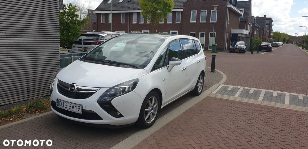 Opel Zafira 2.0 CDTI Cosmo EcoFLEX S&S - 2