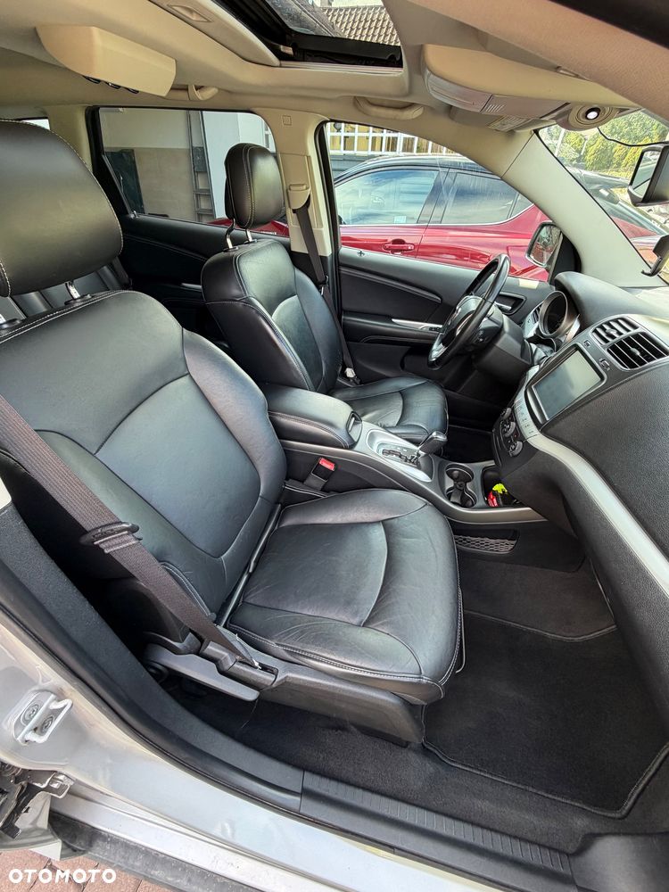 Fiat Freemont 3.6 V6 Lounge - 10