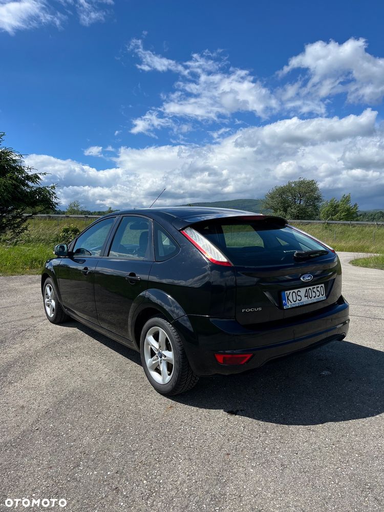 Ford Focus 1.6 Trend - 17