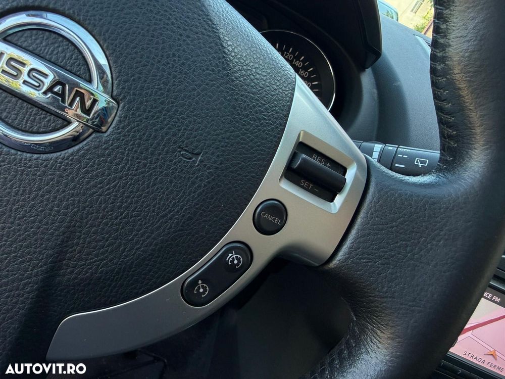 Nissan Qashqai+2 - 23
