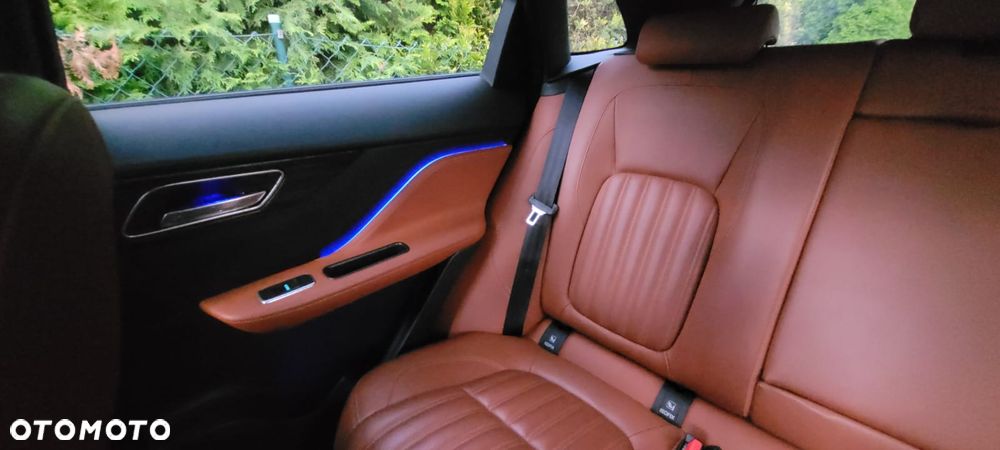 Jaguar F-Pace 2.0 i4D AWD R-Sport - 10