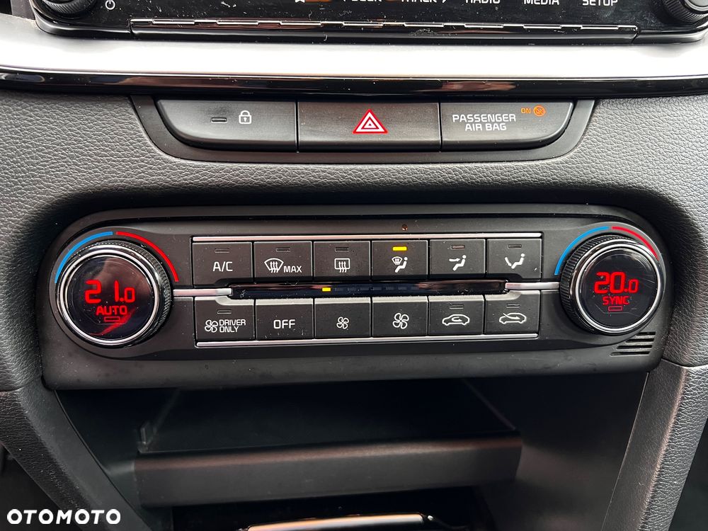 Kia Ceed SW 1.6 GDI DCT OPF Plug-in-Hybrid Inspiration - 26
