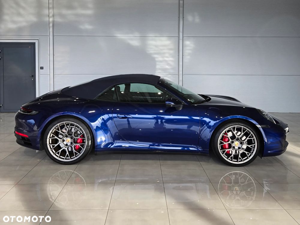 Porsche 911 Carrera 4S Cabrio - 8