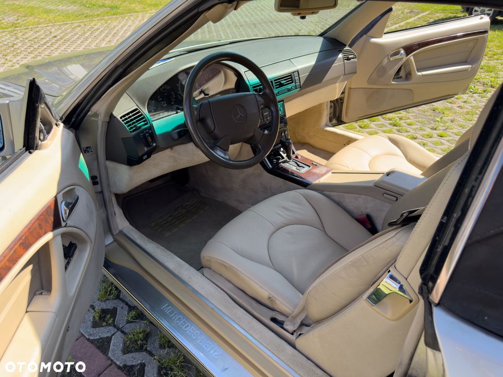 Mercedes-Benz SL - 14