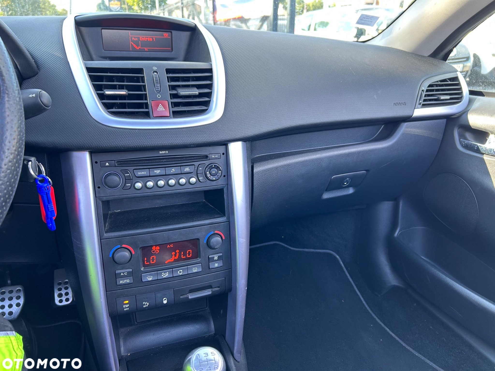 Peugeot 207 - 9