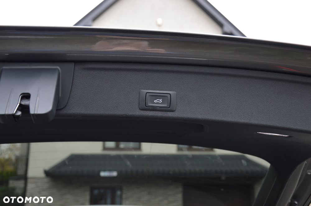 Audi A4 Avant 40 TDI Quattro S tronic - 33