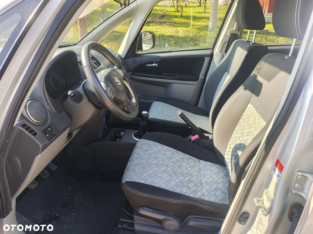 Suzuki SX4 1.6 Premium 4WD - 13