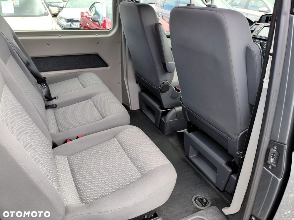 Volkswagen Transporter - 15