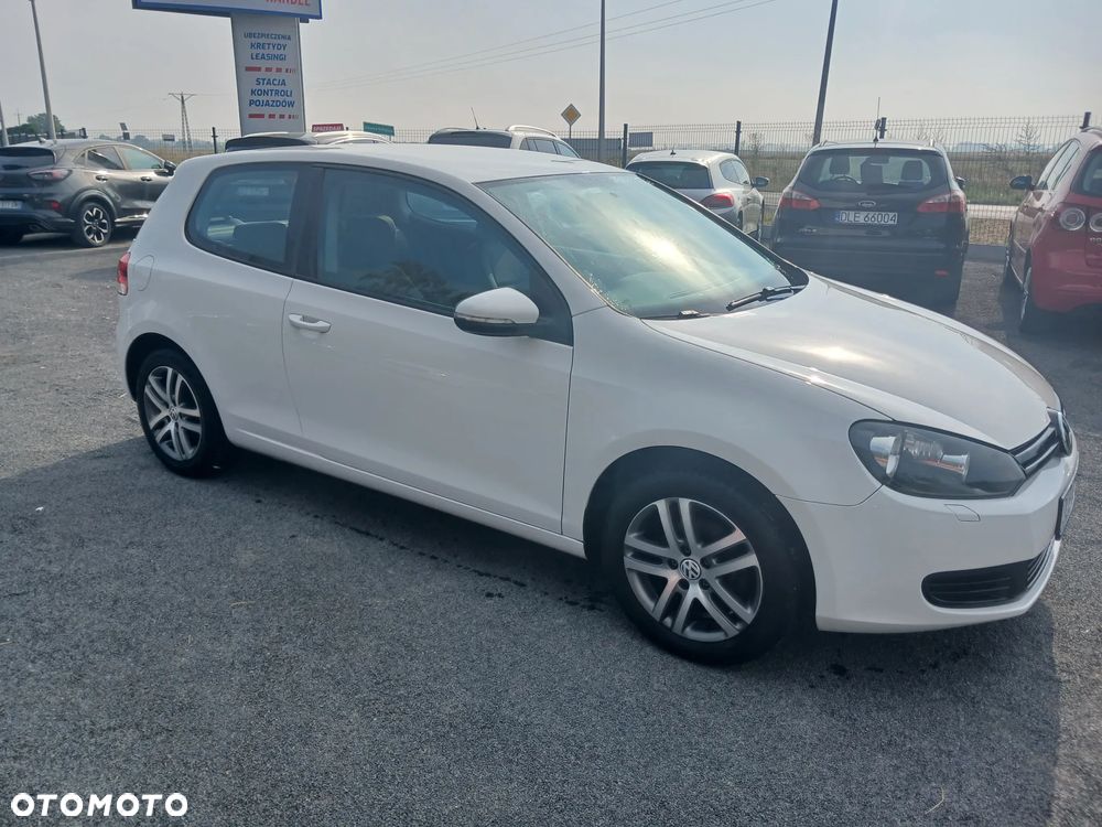 Volkswagen Golf - 2